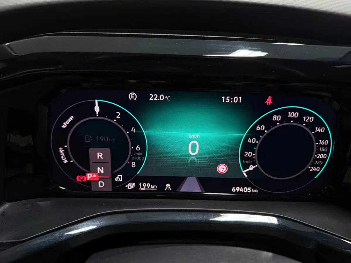 1.4 eHybrid Energetic 7P SOH-96%/PANO/NAVI/H-KARDON/H-UP/LEDER/STOEL-M+MASSAGE+KOELING///