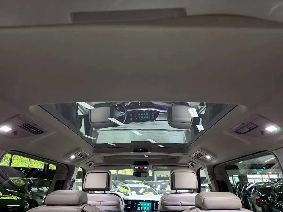 1.4 eHybrid Energetic 7P SOH-96%/PANO/NAVI/H-KARDON/H-UP/LEDER/STOEL-M+MASSAGE+KOELING///
