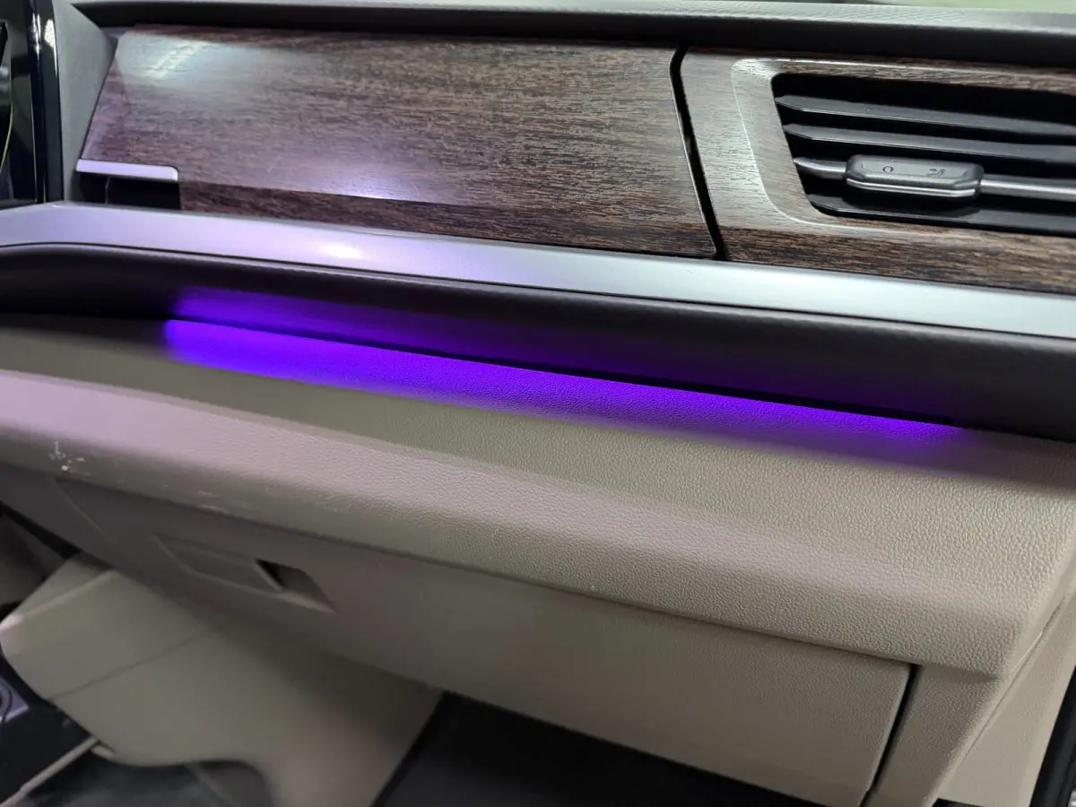 1.4 eHybrid Energetic 7P SOH-96%/PANO/NAVI/H-KARDON/H-UP/LEDER/STOEL-M+MASSAGE+KOELING///