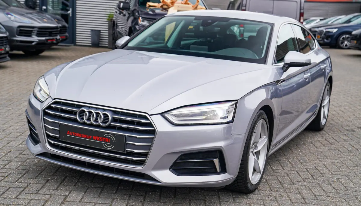 2.0 TFSI MHEV Sport | Navigatie | Elektrisch bedienbare achterklep | Multifunctioneel stuurwiel | Cruise control