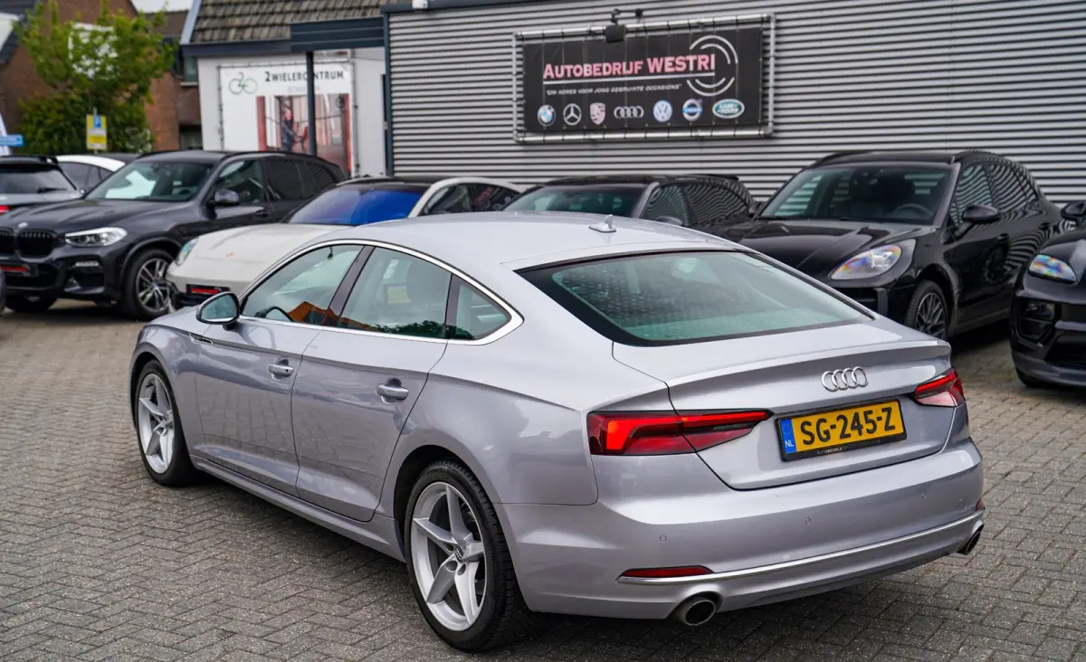 2.0 TFSI MHEV Sport | Navigatie | Elektrisch bedienbare achterklep | Multifunctioneel stuurwiel | Cruise control