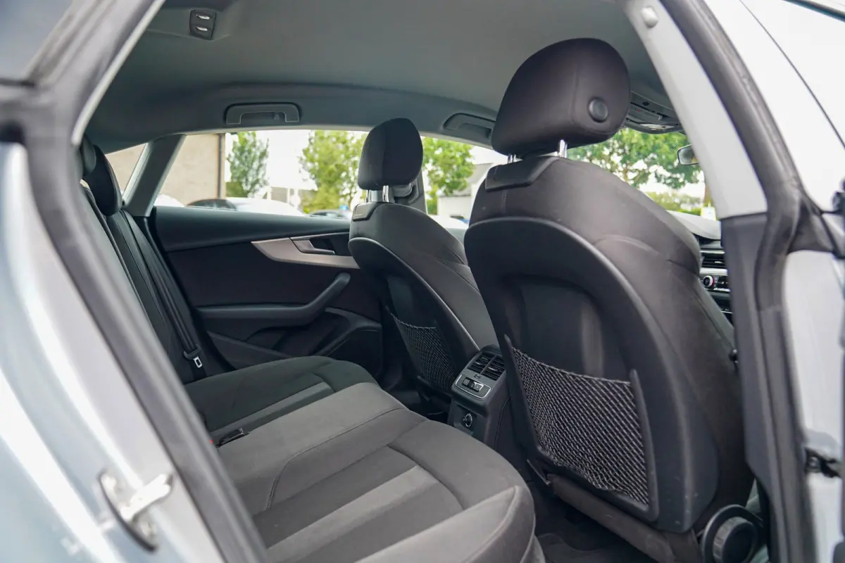 2.0 TFSI MHEV Sport | Navigatie | Elektrisch bedienbare achterklep | Multifunctioneel stuurwiel | Cruise control