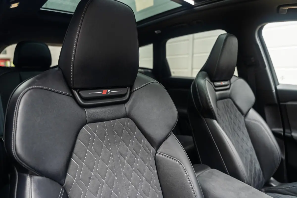 388pk S Edition Quattro 100 kWh | Panoramadak | Luchtvering | Trekhaak | Topview | Sportstoel Plus | Bijrijdersscherm | Stuur- / Stoelverwarming