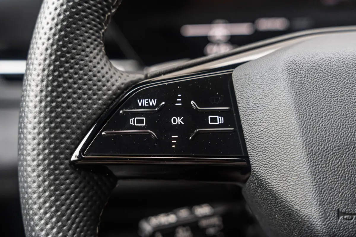 388pk S Edition Quattro 100 kWh | Panoramadak | Luchtvering | Trekhaak | Topview | Sportstoel Plus | Bijrijdersscherm | Stuur- / Stoelverwarming
