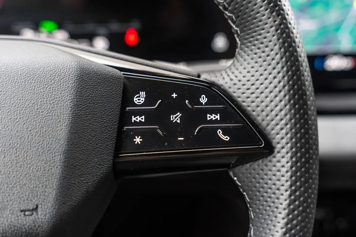 388pk S Edition Quattro 100 kWh | Panoramadak | Luchtvering | Trekhaak | Topview | Sportstoel Plus | Bijrijdersscherm | Stuur- / Stoelverwarming