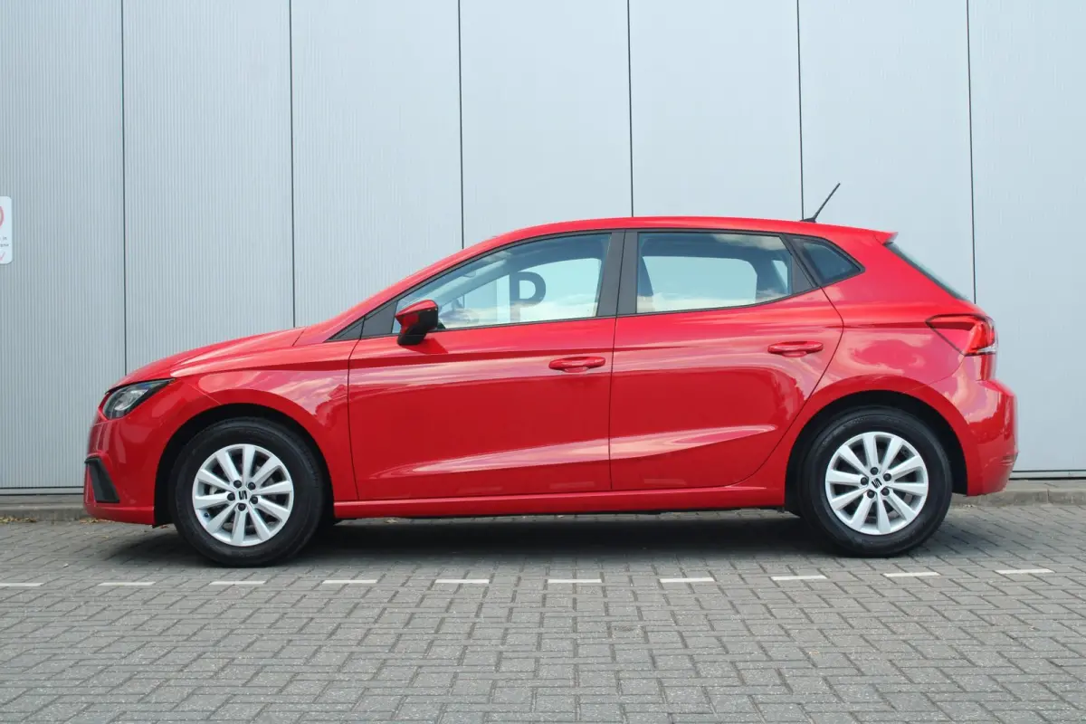 1.0 EcoTSI 95pk Style | Cruise Control | Apple CarPlay/ Android Auto | Airco Automatische | Parkeersensoren Achter