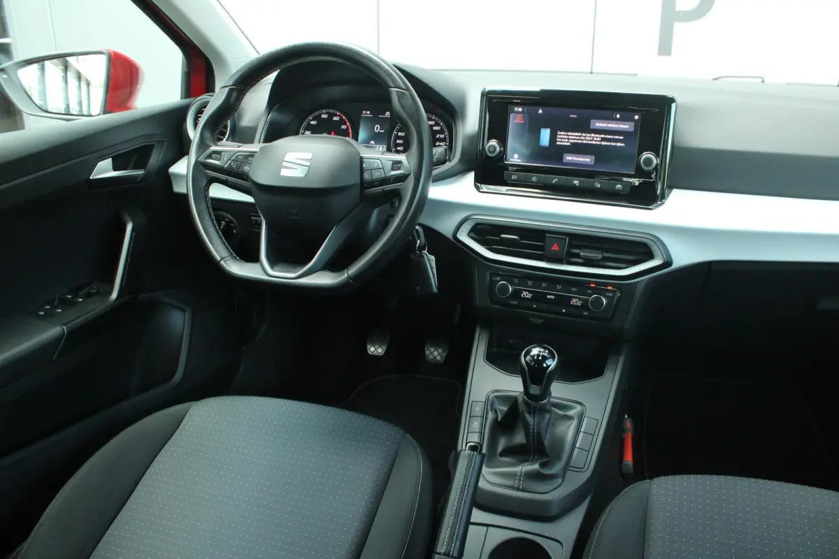1.0 EcoTSI 95pk Style | Cruise Control | Apple CarPlay/ Android Auto | Airco Automatische | Parkeersensoren Achter