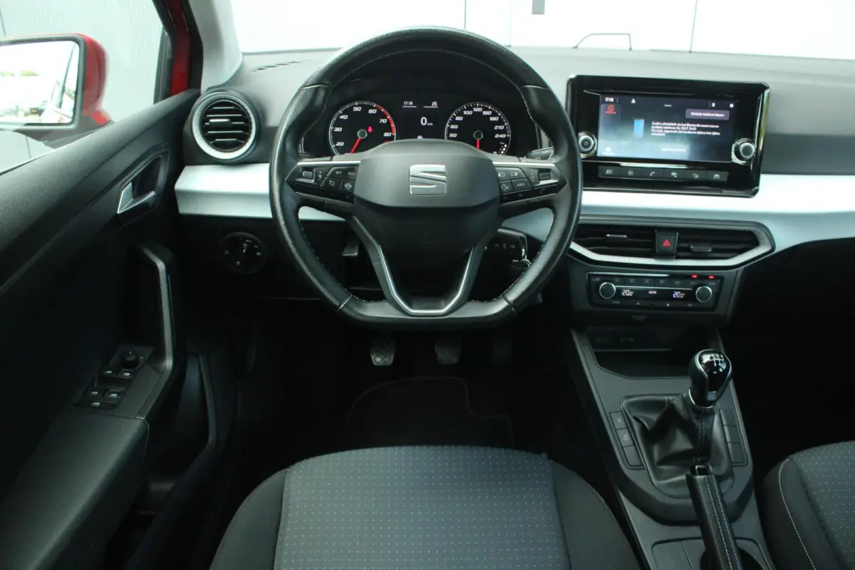 1.0 EcoTSI 95pk Style | Cruise Control | Apple CarPlay/ Android Auto | Airco Automatische | Parkeersensoren Achter