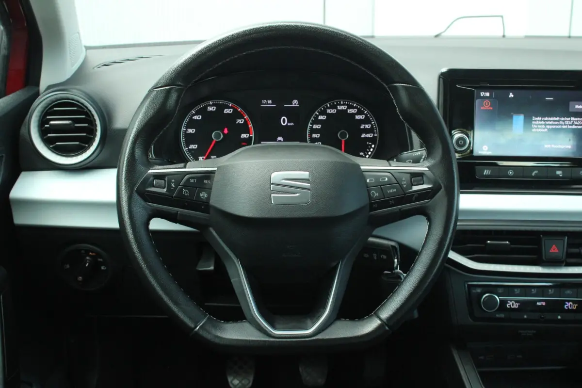 1.0 EcoTSI 95pk Style | Cruise Control | Apple CarPlay/ Android Auto | Airco Automatische | Parkeersensoren Achter
