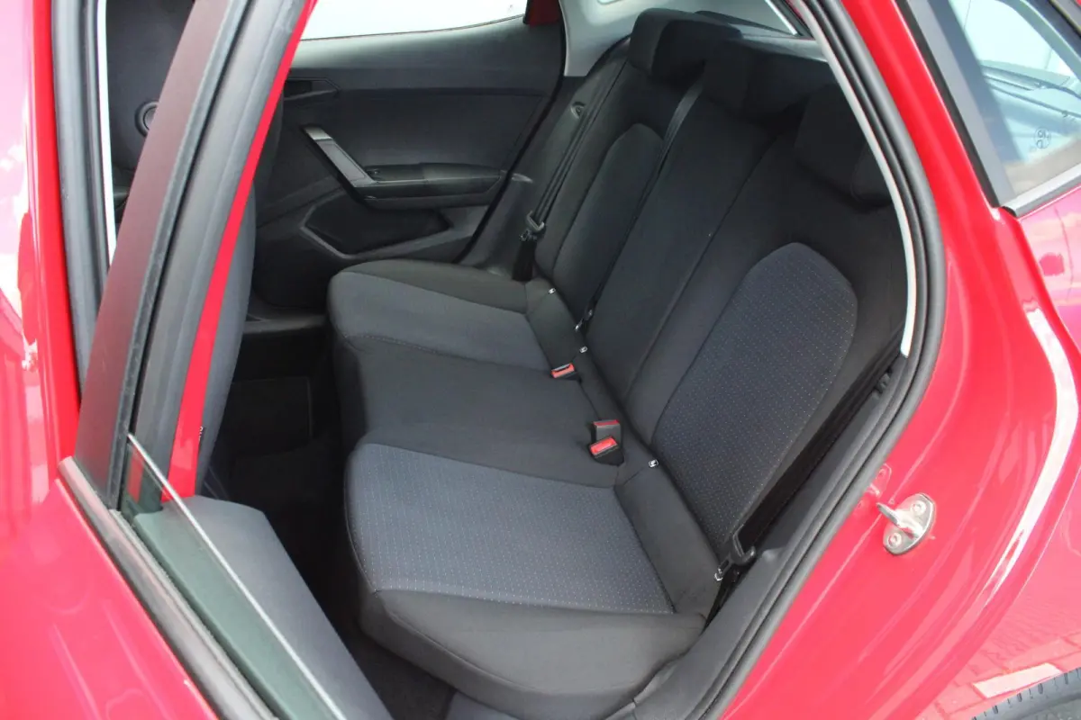 1.0 EcoTSI 95pk Style | Cruise Control | Apple CarPlay/ Android Auto | Airco Automatische | Parkeersensoren Achter