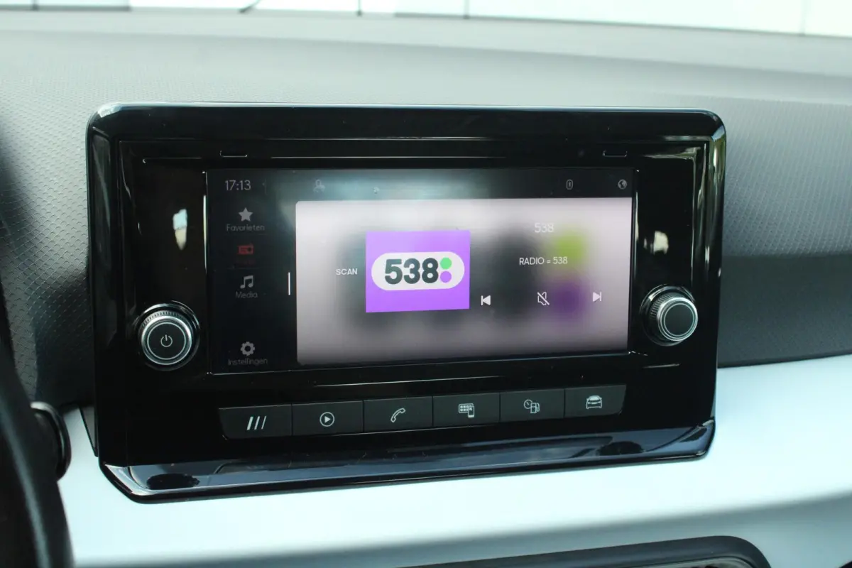 1.0 EcoTSI 95pk Style | Cruise Control | Apple CarPlay/ Android Auto | Airco Automatische | Parkeersensoren Achter