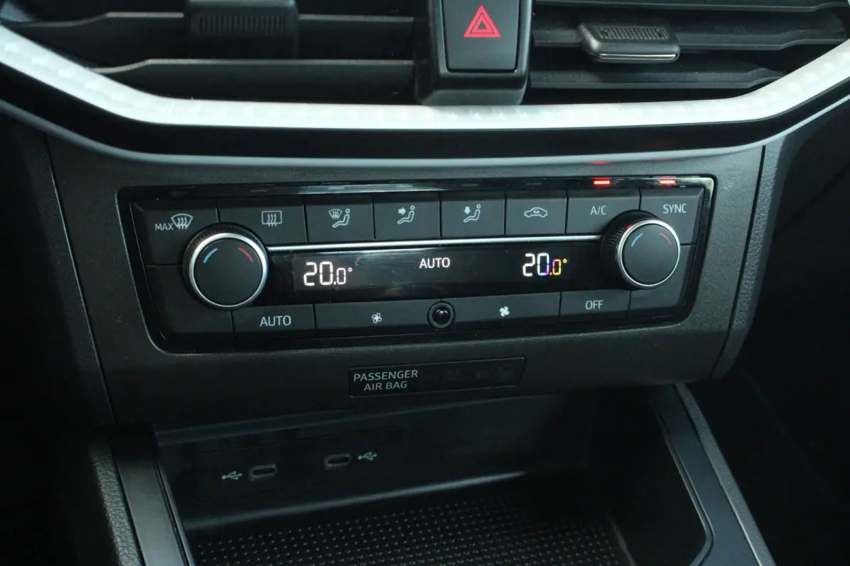 1.0 EcoTSI 95pk Style | Cruise Control | Apple CarPlay/ Android Auto | Airco Automatische | Parkeersensoren Achter