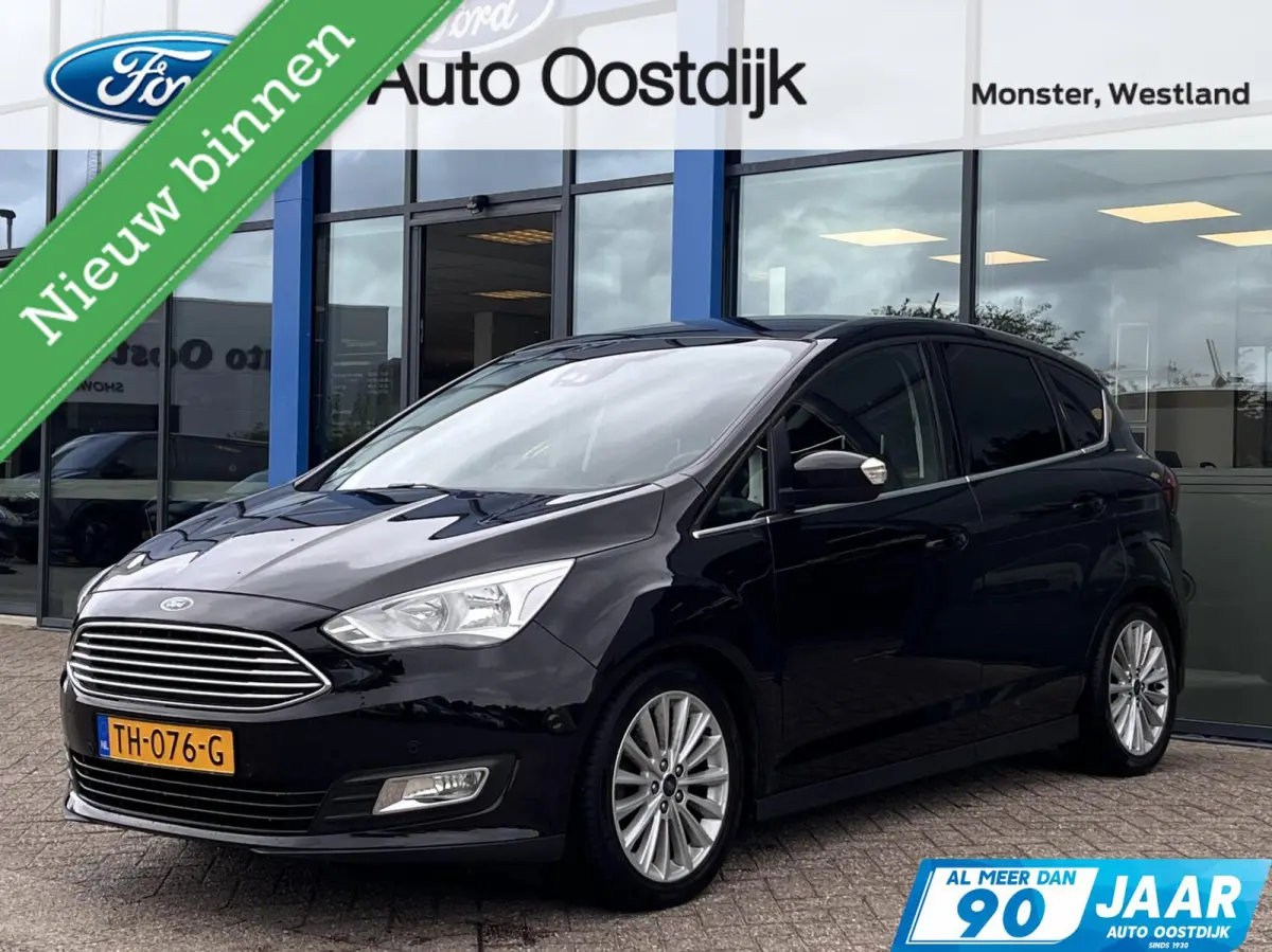1.0 Titanium 125PK Camera Voorruitverwarming Carplay Cruise Control Climate Navi Parkeersensoren *Dealer Onderhouden*
