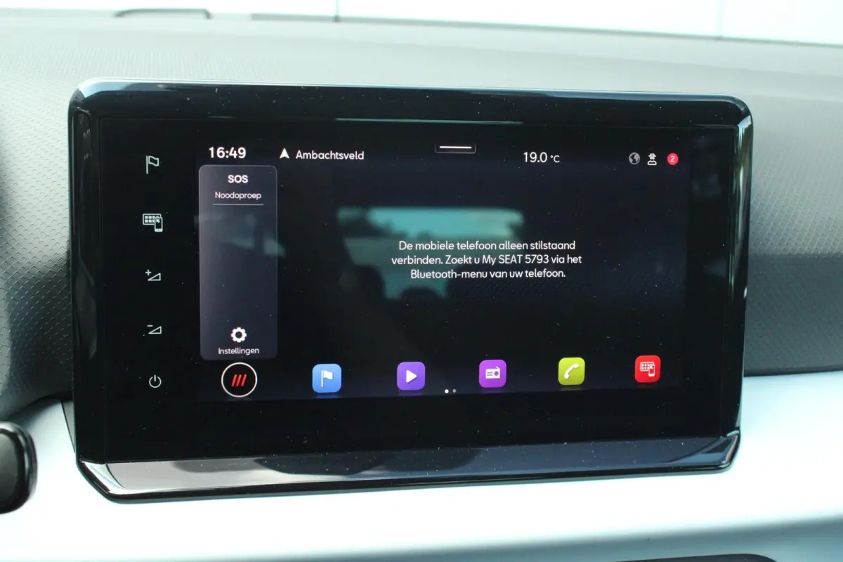 1.0 EcoTSI 95pk Style Business Intense | Cruise Control | Apple CarPlay/ Android auto | Parkeersensoren voor/ Achter | Stoelverwarming | Airco Automatische