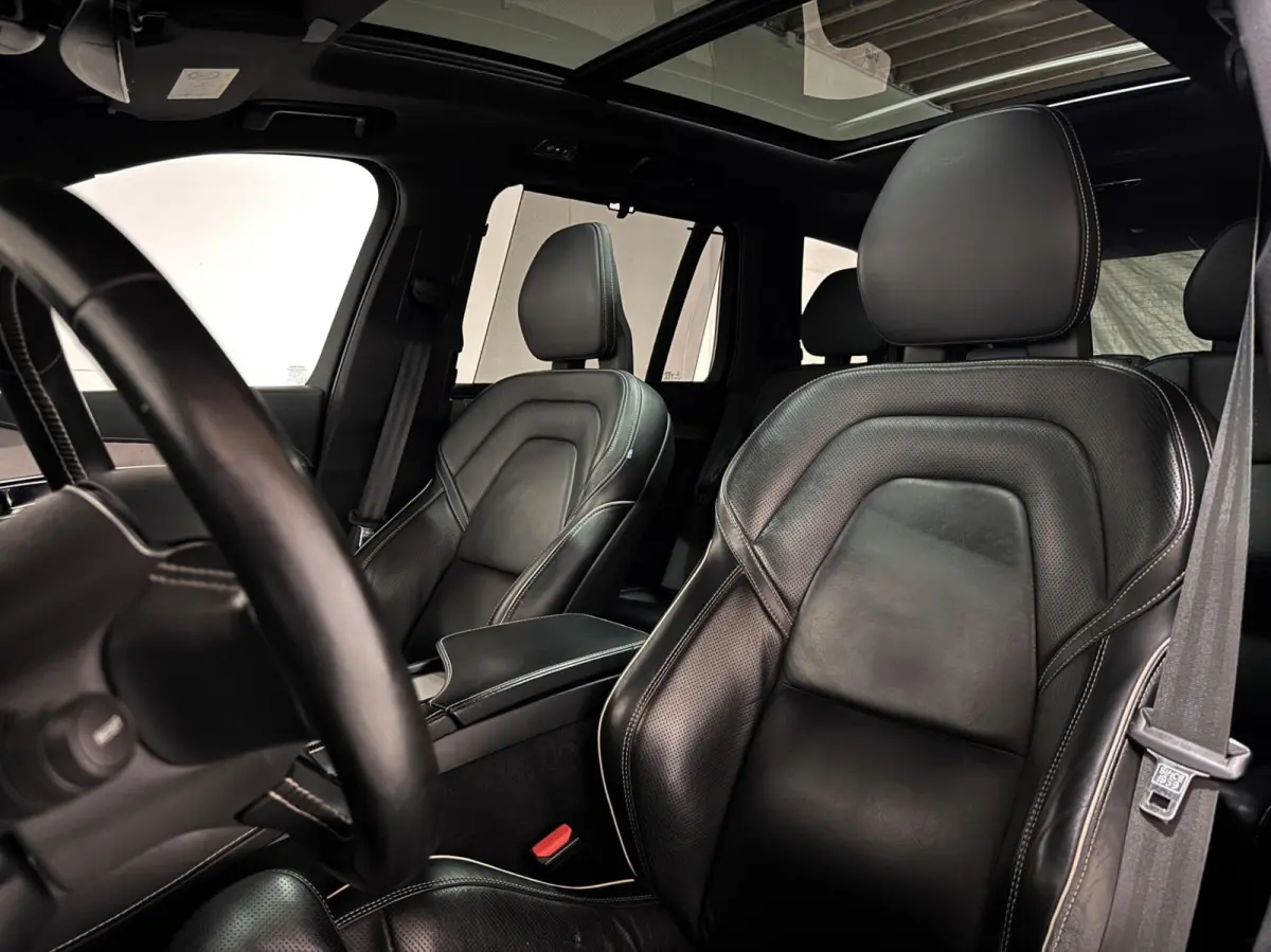 2.0 T8 Recharge AWD R-Design Pano B&W 360º Luchtvering Trekh.