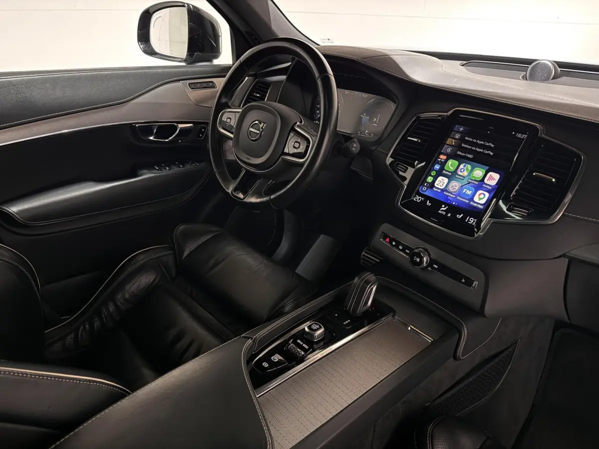 2.0 T8 Recharge AWD R-Design Pano B&W 360º Luchtvering Trekh.