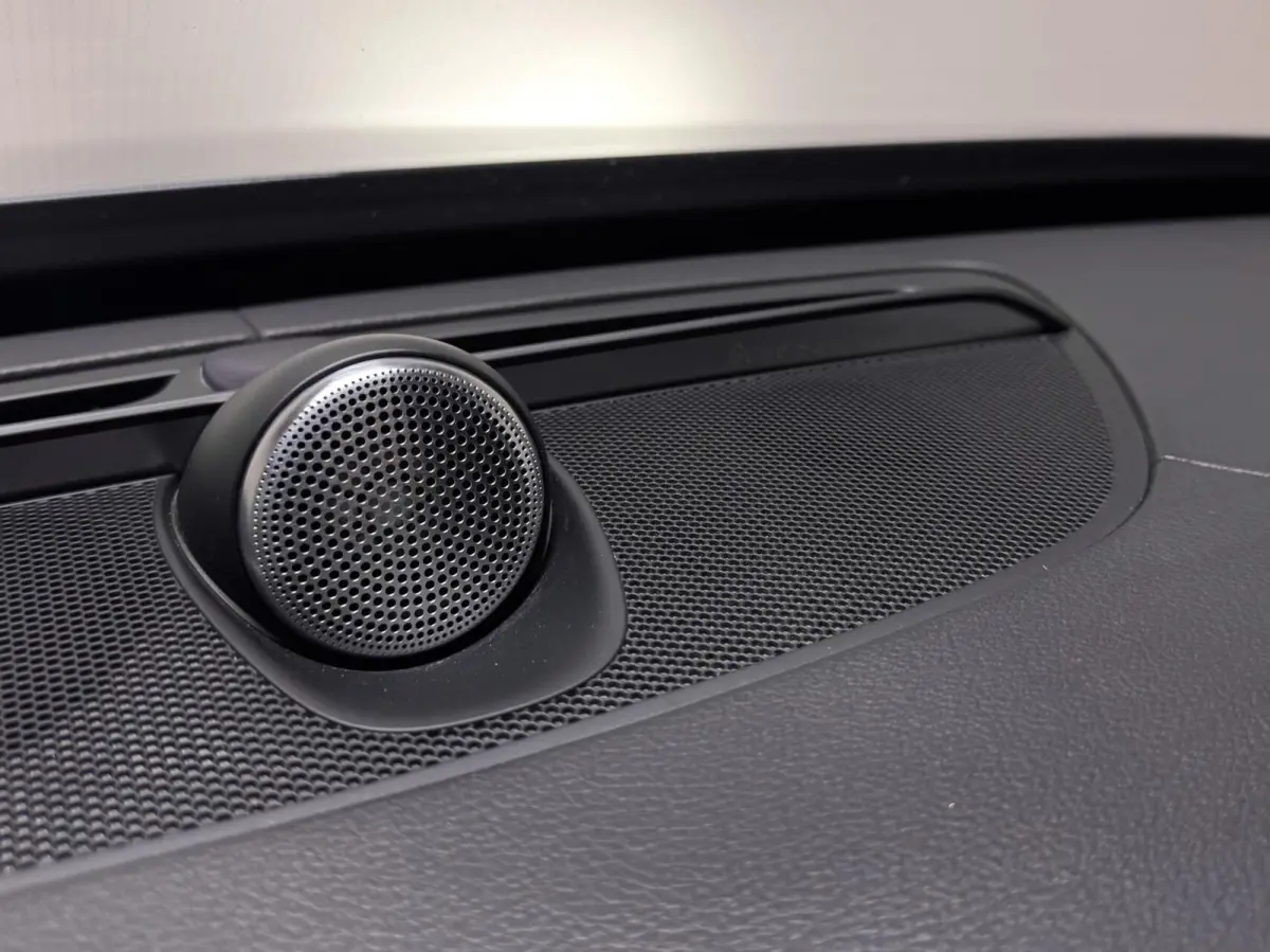 2.0 T8 Recharge AWD R-Design Pano B&W 360º Luchtvering Trekh.