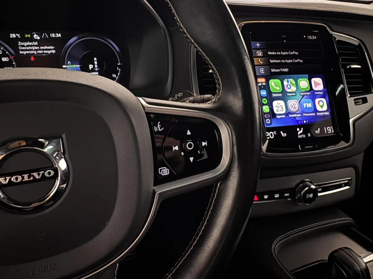 2.0 T8 Recharge AWD R-Design Pano B&W 360º Luchtvering Trekh.