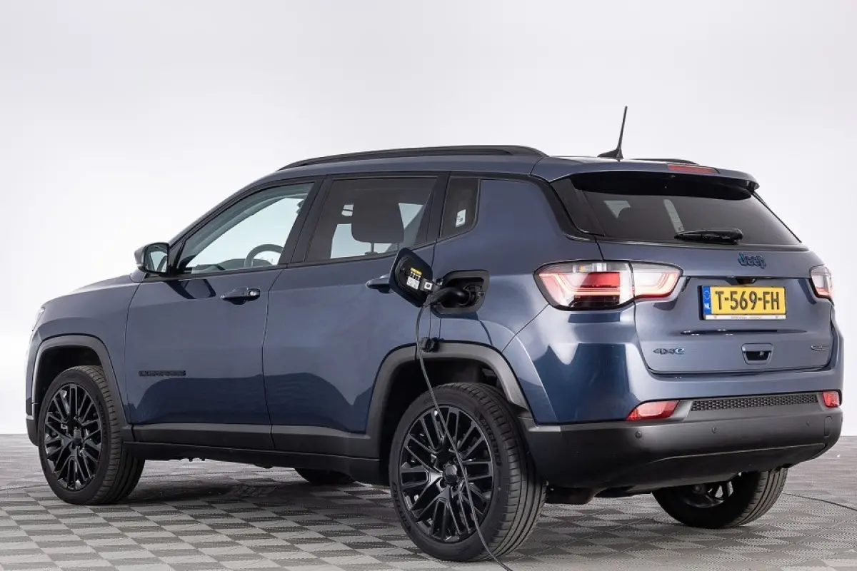 4xe 190 Plug-in Hybrid Night Eagle | CARPLAY | LED | VELGEN