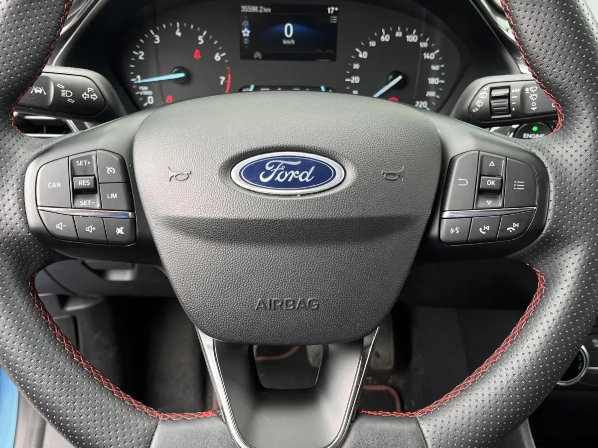 1.0 EcoBoost Hybrid ST-Line 125PK Cruise Carplay-Navi Climate Parkeersensoren Achter 17'' Velgen Privacy Glass *Sportief*