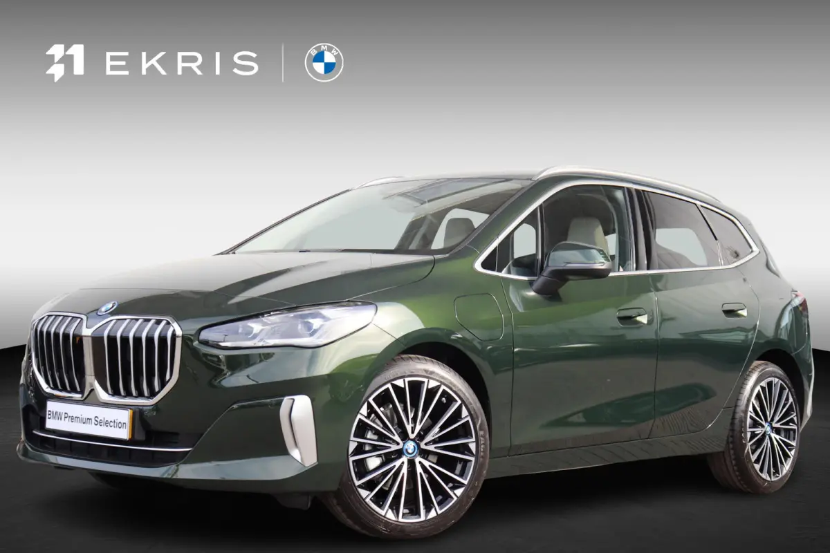 225e xDrive Premium Pack/ Comfort Pack/ Travel Pack/ Panoramadak/  Verwarmd Stuurwiel/ Comfort Acces/ Elektrische Trekhaak / Lentevoordeel