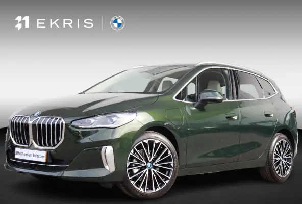 225e xDrive Premium Pack/ Comfort Pack/ Travel Pack/ Panoramadak/  Verwarmd Stuurwiel/ Comfort Acces/ Elektrische Trekhaak / Lentevoordeel