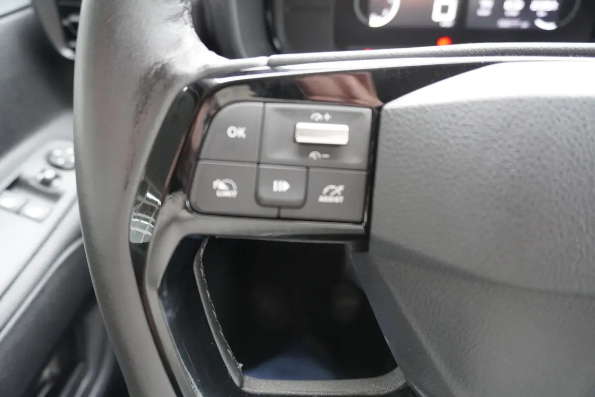 BlueHDi 130PK S&S L2 1000kg 3 zits nr.V082 | Airco | Cruise | Camera | Apple CP+Android auto