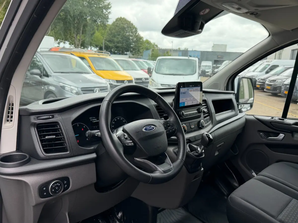 300 2.0 TDCI L2H1 Trend / Camera / app connect / 3 zits / cruise