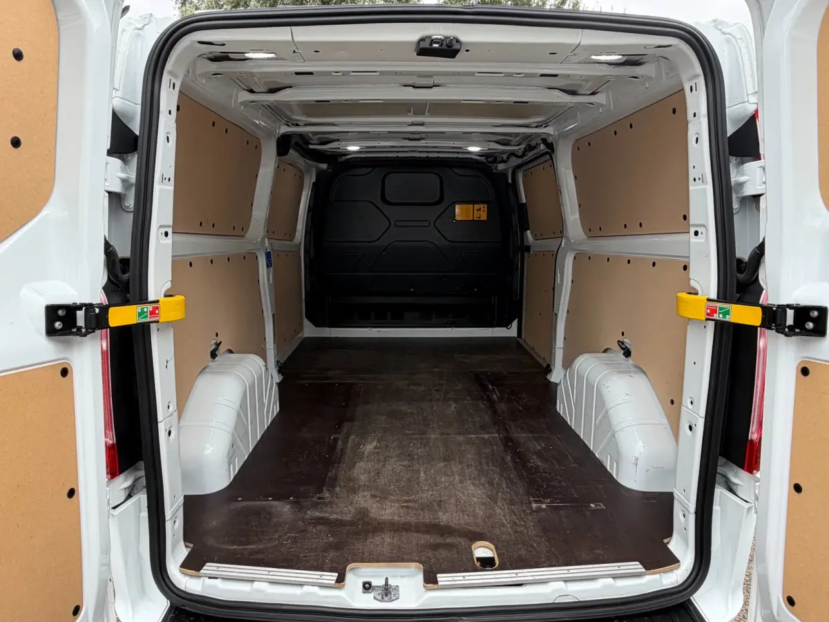 300 2.0 TDCI L2H1 Trend / Camera / app connect / 3 zits / cruise