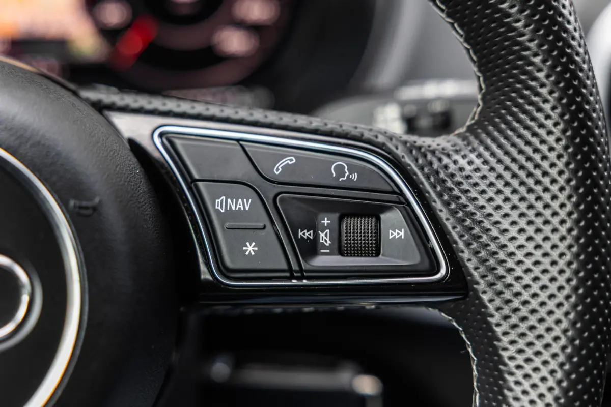 35 TFSI 150pk S-tronic S Edition | Camera | Smartphone Interface | Matrix LED | PDC | Optiek Zwart
