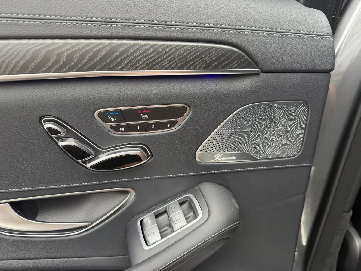 400d 4Matic Lang AMG | Panoramadak | 360* Camera | Massage | Head-Up | Stoelventilatie/Verwarming | Sfeerverlichting |