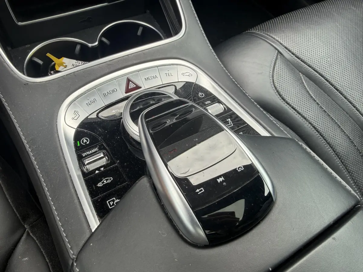 400d 4Matic Lang AMG | Panoramadak | 360* Camera | Massage | Head-Up | Stoelventilatie/Verwarming | Sfeerverlichting |