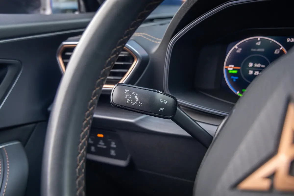1.4 e-Hybrid Business | Cruise control adaptief | Apple Carplay/Android Auto | Full-LED | Digitaal dashboard | Keyless start | Airco (automatisch) | Apple Carplay/Android Auto|telefoonintegr