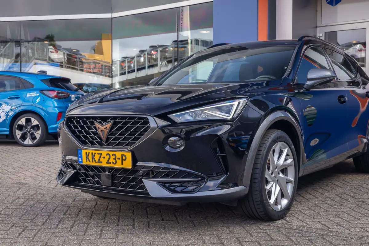 1.4 e-Hybrid Business | Cruise control adaptief | Apple Carplay/Android Auto | Full-LED | Digitaal dashboard | Keyless start | Airco (automatisch) | Apple Carplay/Android Auto|telefoonintegr