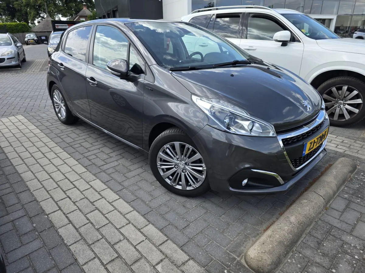 1.2 PureTech Signature | NL-Auto | Cruise Control | Airco | Apple Carplay & Android Auto