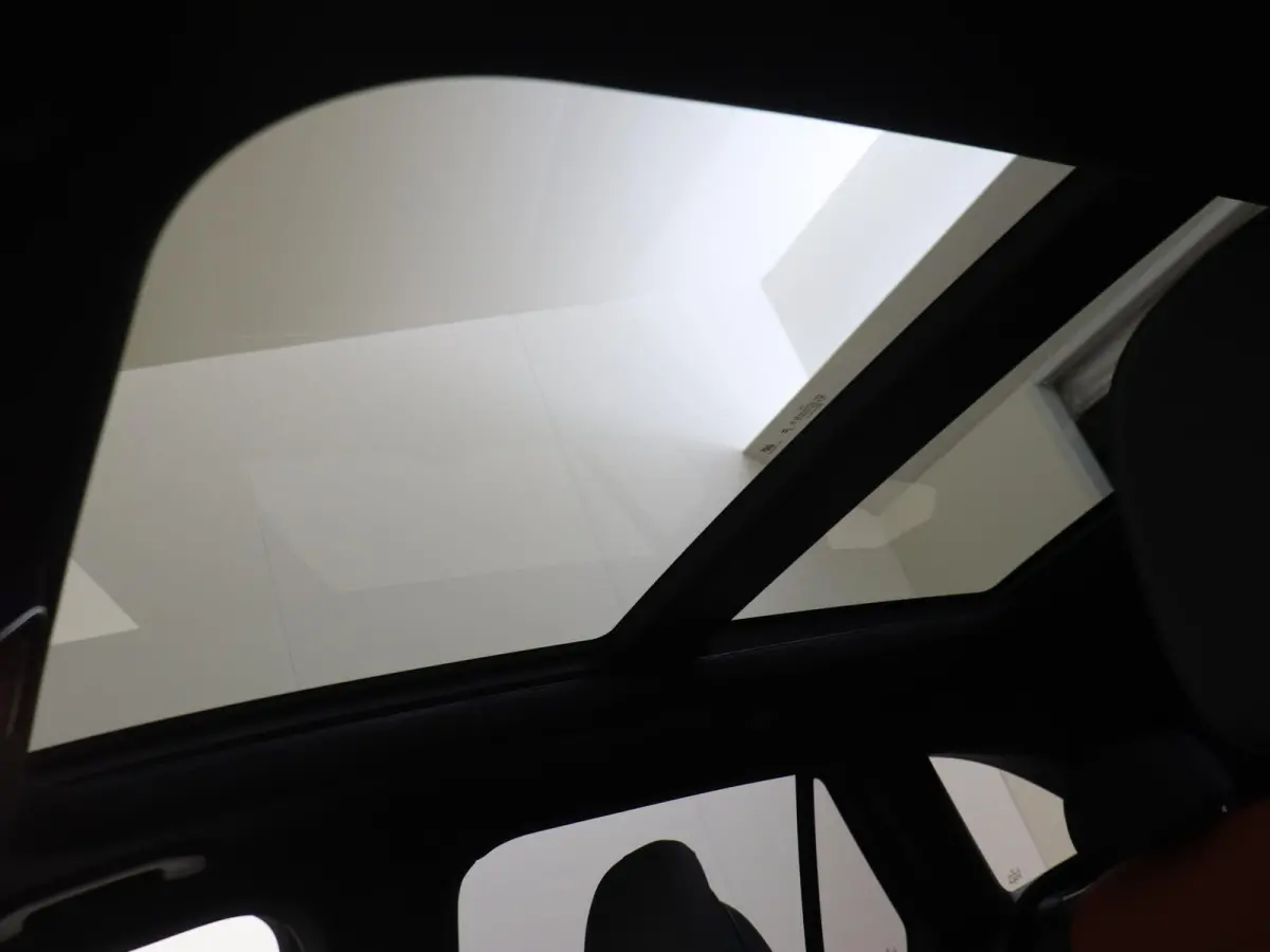 4MATIC Business Solution AMG / Premium Plus/ Night/ 20 inch/ El. Trekhaak