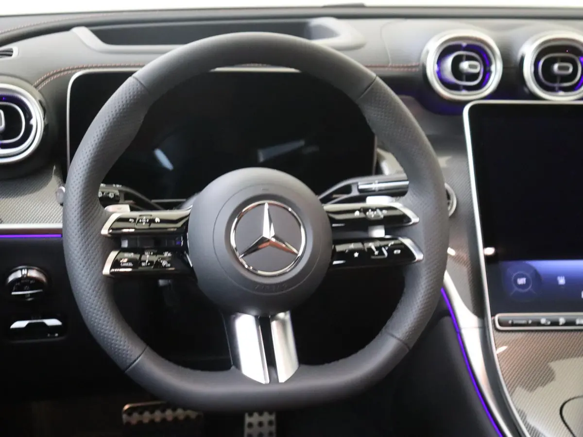4MATIC Business Solution AMG / Premium Plus/ Night/ 20 inch/ El. Trekhaak