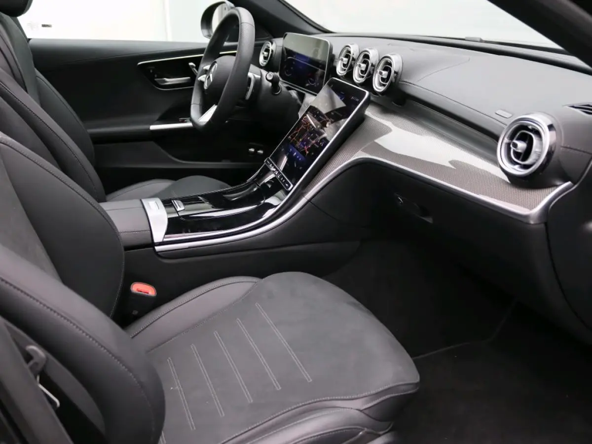 300 e Business Solution AMG / Panoramadak/ Night/ DISTRONIC/ Memory