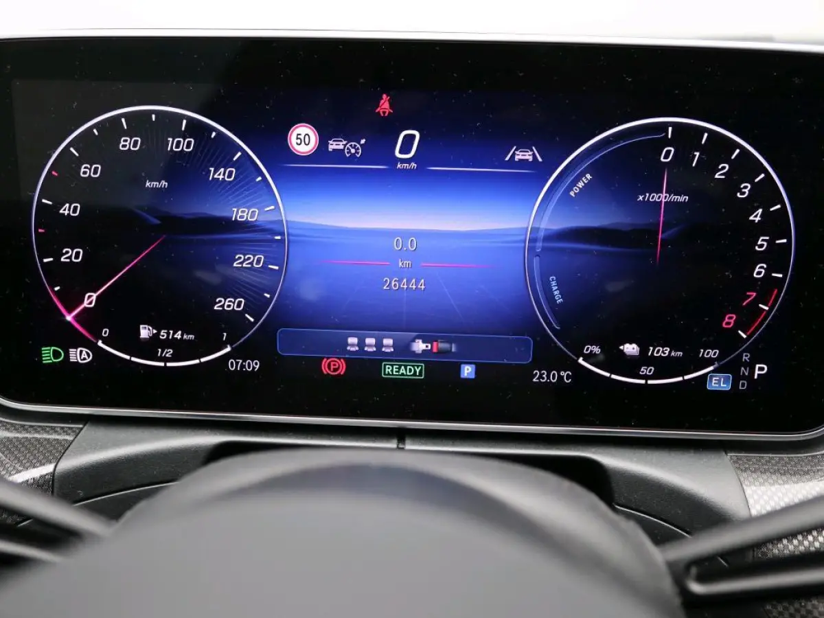 300 e Business Solution AMG / Panoramadak/ Night/ DISTRONIC/ Memory