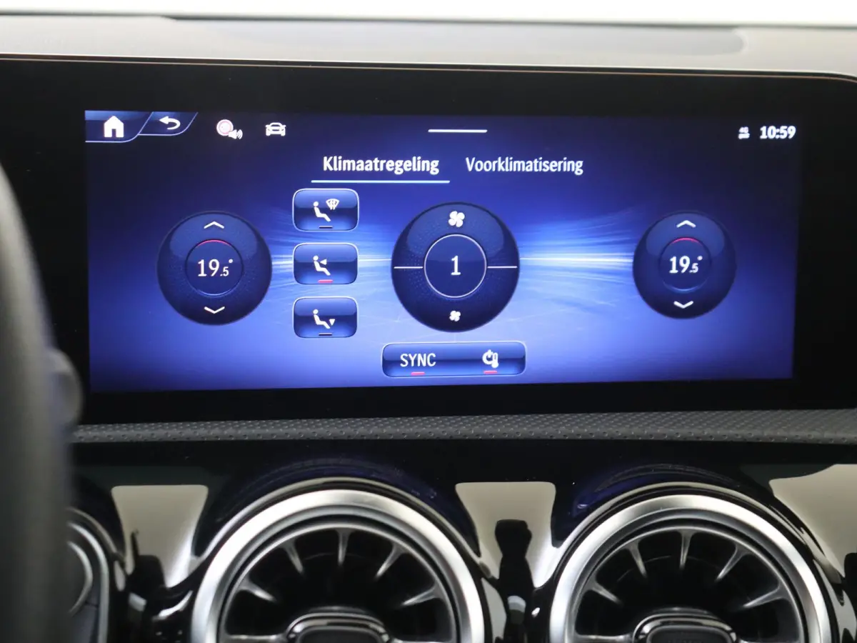 250 e Business Solution AMG / Panoramadak/ Memory/ Night/ 19 inch/ Multibeam