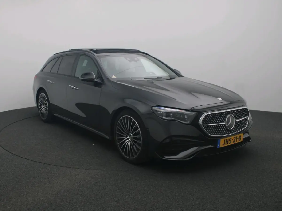 300 e Sport Edition / Premium/ Night/ 20 inch/ Rijassistentiepakket Plus/ SUPERSCREEN/ Burmester 4D/ El. Trekhaak