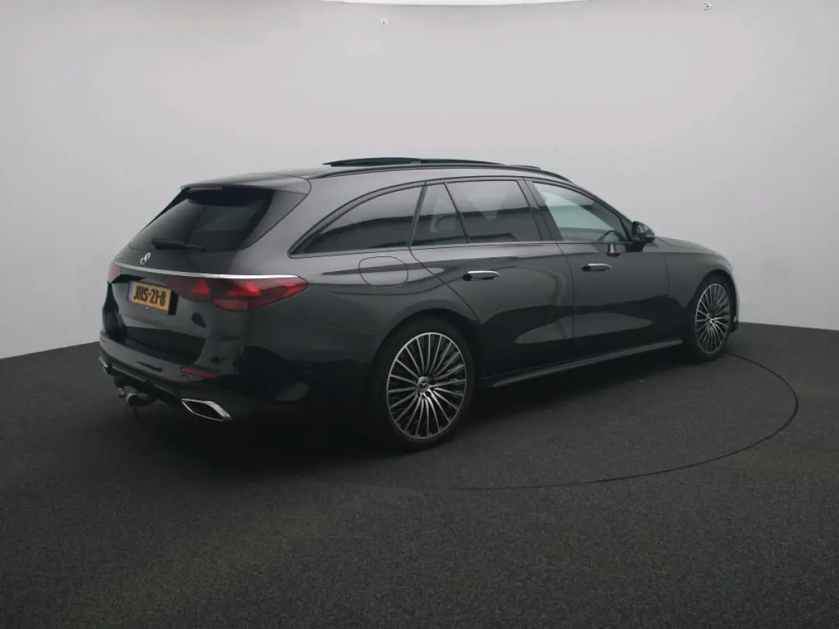 300 e Sport Edition / Premium/ Night/ 20 inch/ Rijassistentiepakket Plus/ SUPERSCREEN/ Burmester 4D/ El. Trekhaak