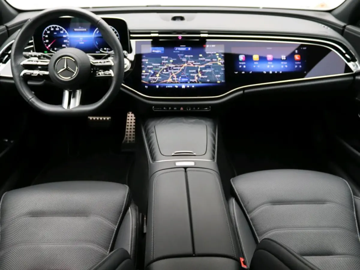 300 e Sport Edition / Premium/ Night/ 20 inch/ Rijassistentiepakket Plus/ SUPERSCREEN/ Burmester 4D/ El. Trekhaak