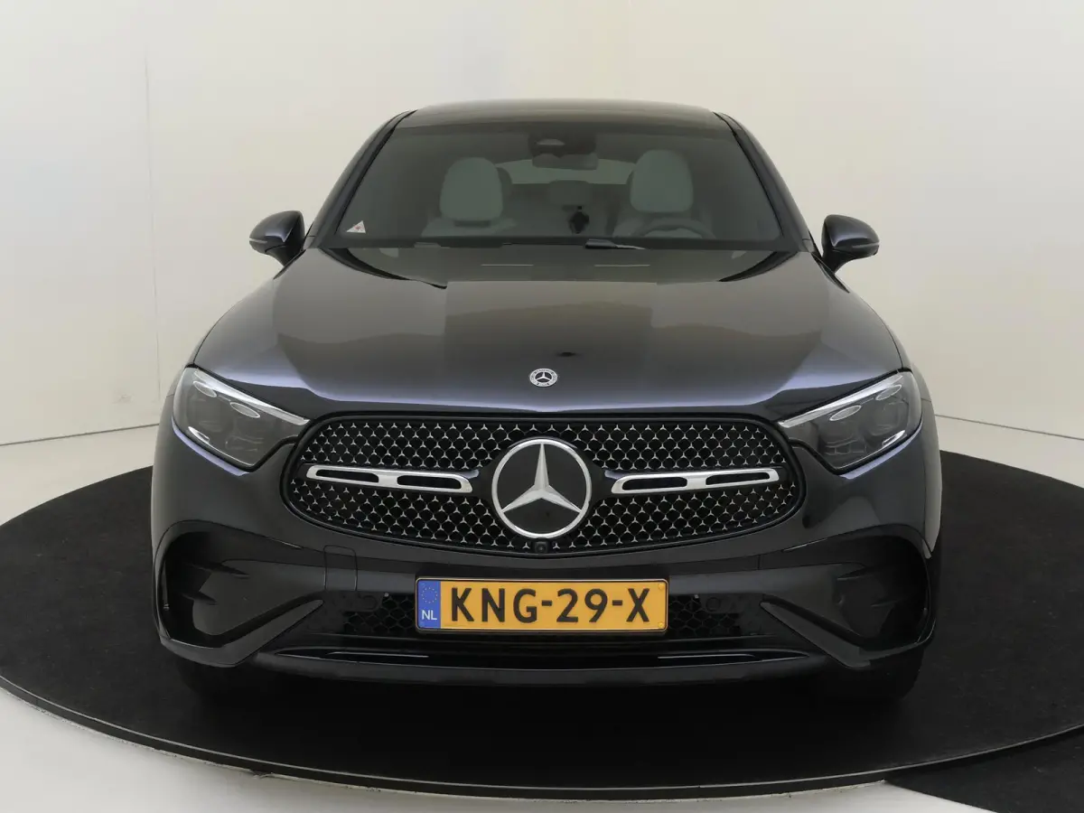 300e 4MATIC Business Solution AMG Premium Plus - Nightpakket - Trekhaak - Distronic - Panoramdak - Carplay