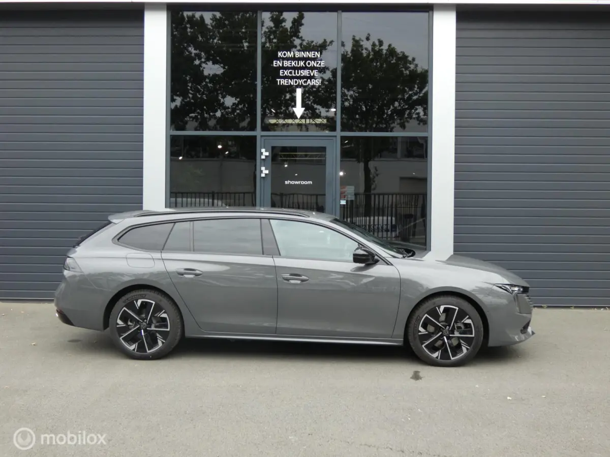 1.6 HYbrid 180 e-EAT8 Allure Avantage
