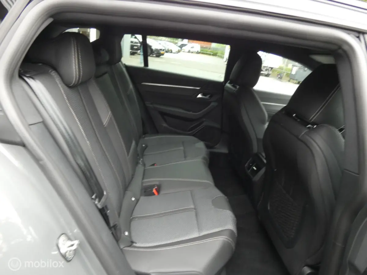 1.6 HYbrid 180 e-EAT8 Allure Avantage
