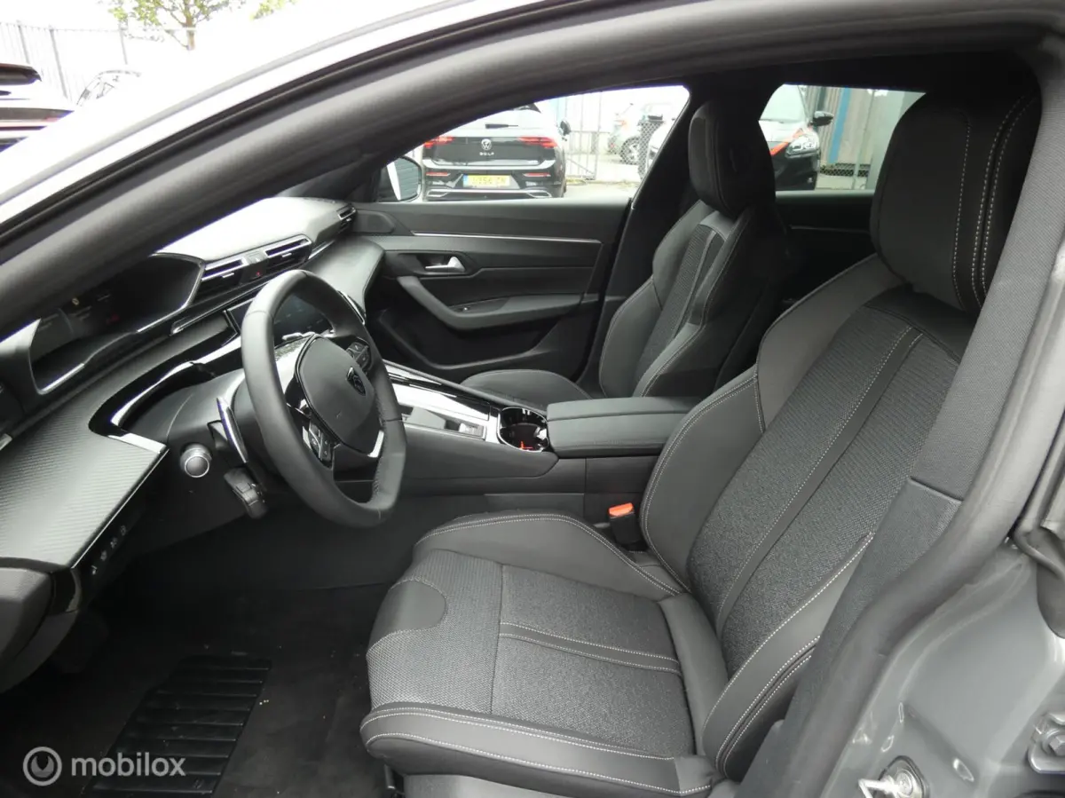 1.6 HYbrid 180 e-EAT8 Allure Avantage