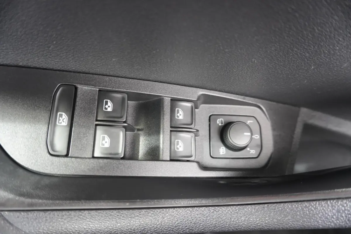 1.5 TSI 150pk DSG ACT Business Edition | Trekhaak | Navigatie | SmartLink | PDC Voor & Achter