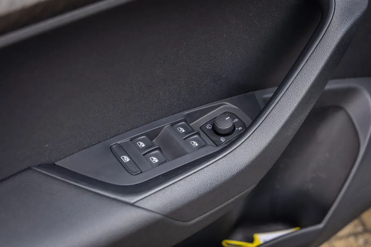 1.5 TSI ACT Business Edition Plus | Leder | Camera | Cruise control adaptief | Stoel+stuur verwarming | Keyless entry/start | Apple Carplay/Android Auto | Digitaal dashboard | | Achteruitrij