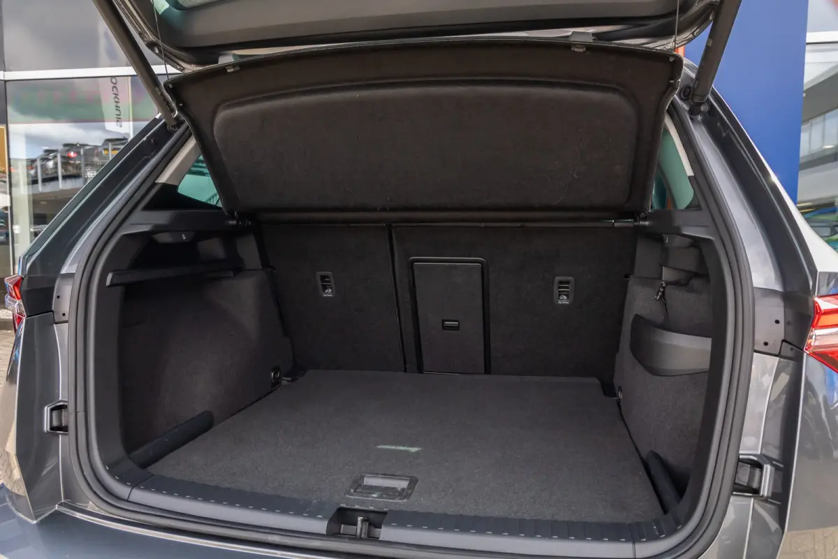 1.5 TSI ACT Business Edition Plus | Leder | Camera | Cruise control adaptief | Stoel+stuur verwarming | Keyless entry/start | Apple Carplay/Android Auto | Digitaal dashboard | | Achteruitrij